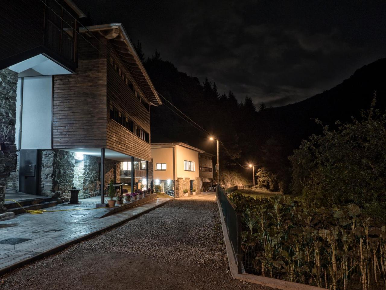 Hotel Rural Las Montanas De Pumar Besullo Extérieur photo